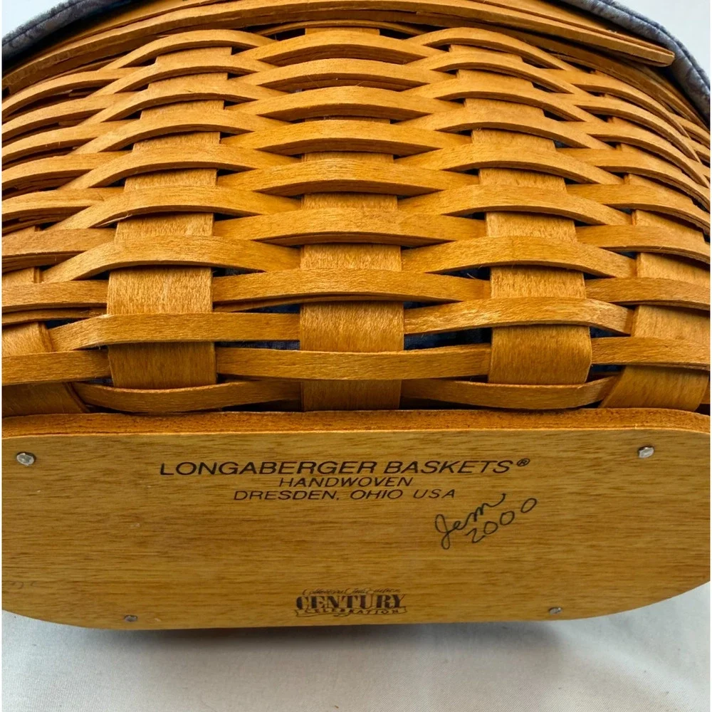 2000 Collectors Club‎ Century Celebration Basket w/Liner Protector Lid & Tie-On